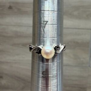 Elegant Pearl Sterling Silver Ring .925